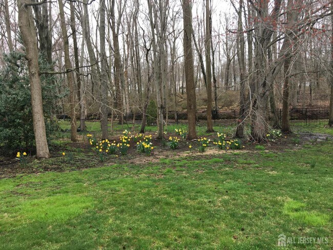 Building Photo - 124 Taylors Mills Rd