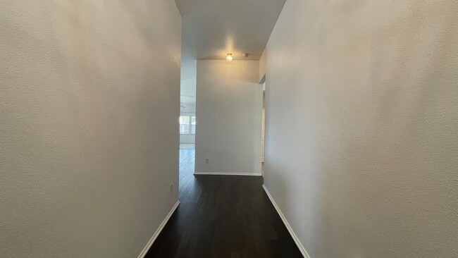 Building Photo - 5112 Bald Cypress Ln