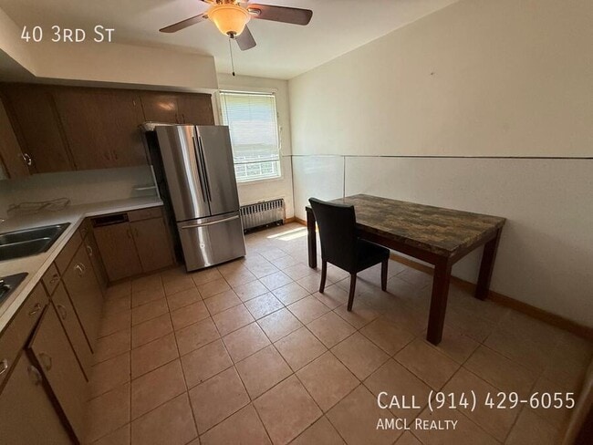 Building Photo - 40 3rd St
