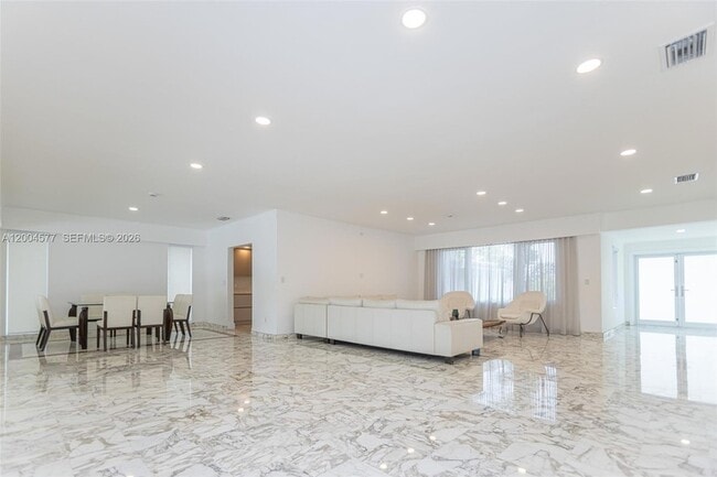 Building Photo - 1690 Daytonia Rd