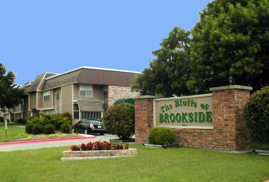 Primary Photo - The Bluffs of Brookside
