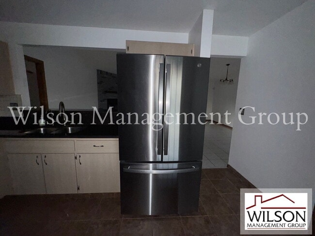 Building Photo - 1420 Flamingo Dr