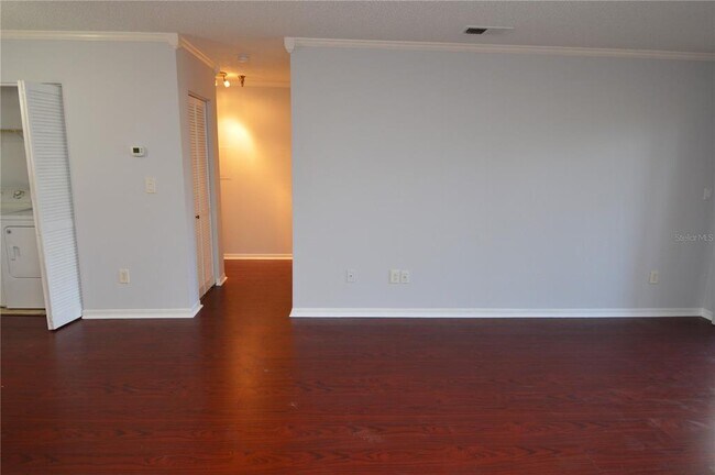 Building Photo - 10265 Gandy Blvd N