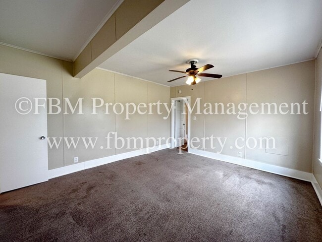 Building Photo - 3701 Emhouse Rd