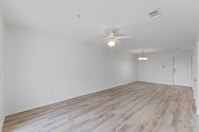 Building Photo - 4276 Calinda Ln