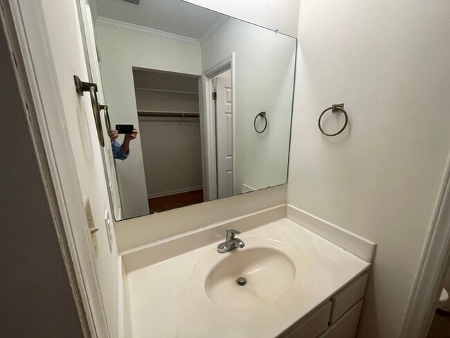 Building Photo - 110 Berry Patch Ln