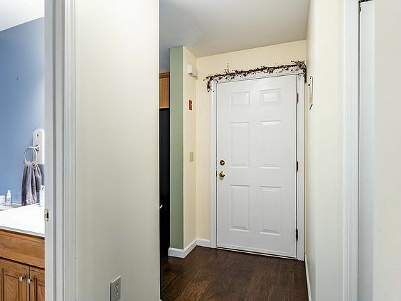 Building Photo - 34 Fecteau Cir