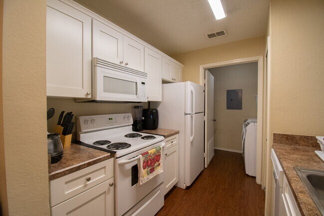 Building Photo - Windsor Park #313