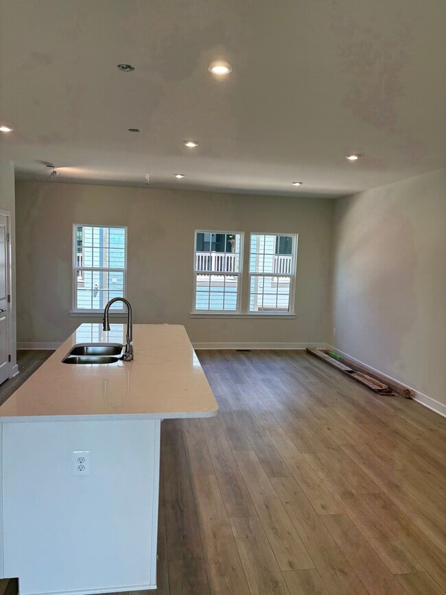 Building Photo - 4504 Dandelion Loop