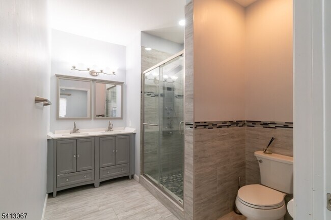 Building Photo - 514 Coppola Dr