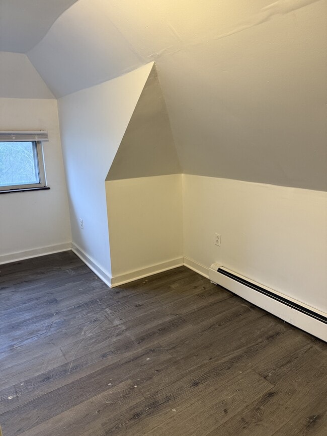 Building Photo - 722 Eureka St