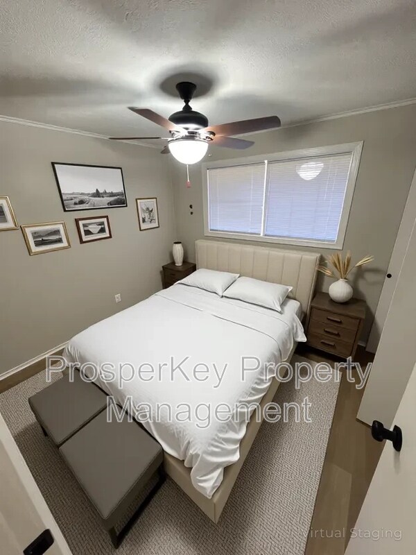 Building Photo - 945 Celia Dr