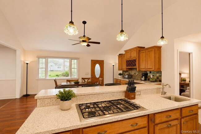 Building Photo - 58 Salisbury Turnpike