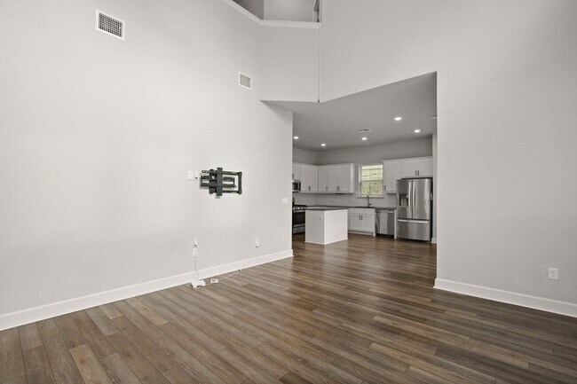 Building Photo - 12809 Stanford Dr