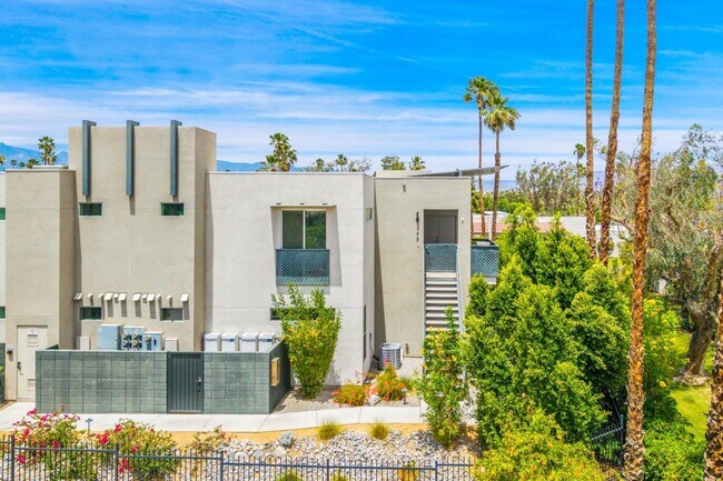 Building Photo - 173 The Riv