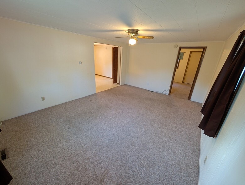 Building Photo - 6175 Zorn Rd
