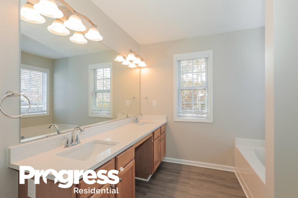 Building Photo - 3511 Kittery Dr SW