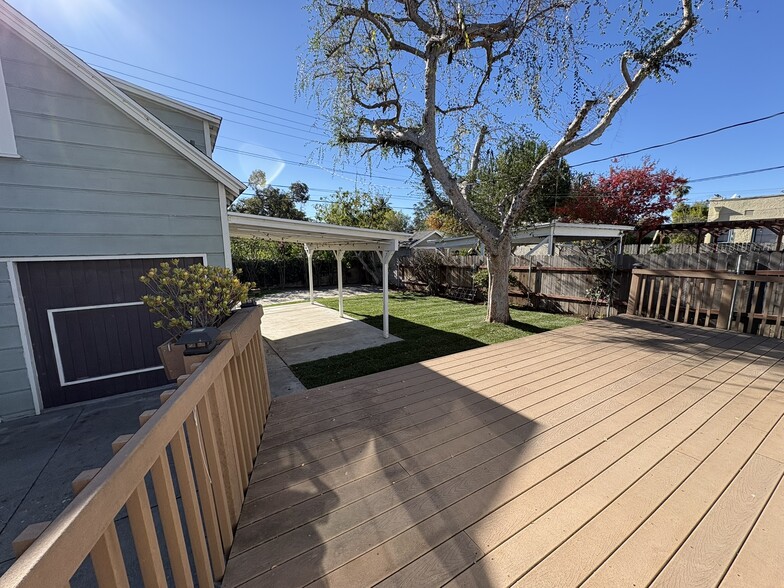 Back deck - 1740 Whitefield Rd