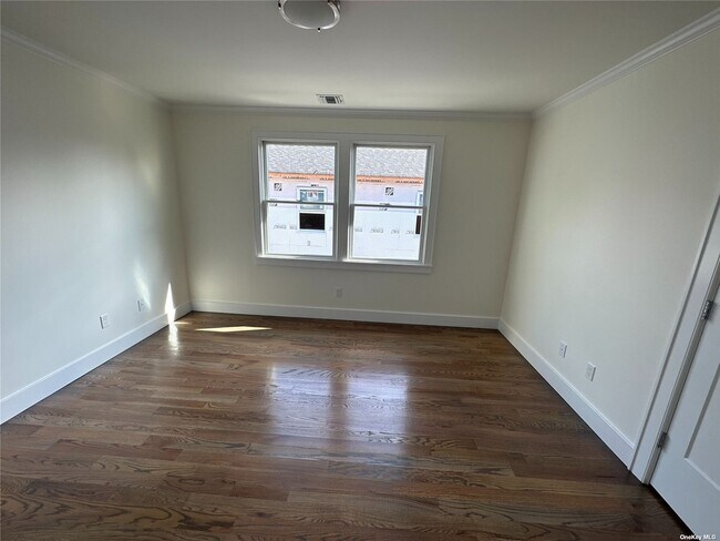 Building Photo - 211 Nassau Blvd