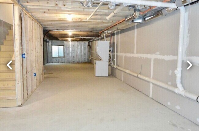 Building Photo - 1629 W Venango St