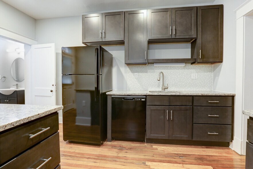 Building Photo - 421 Chimborazo Blvd