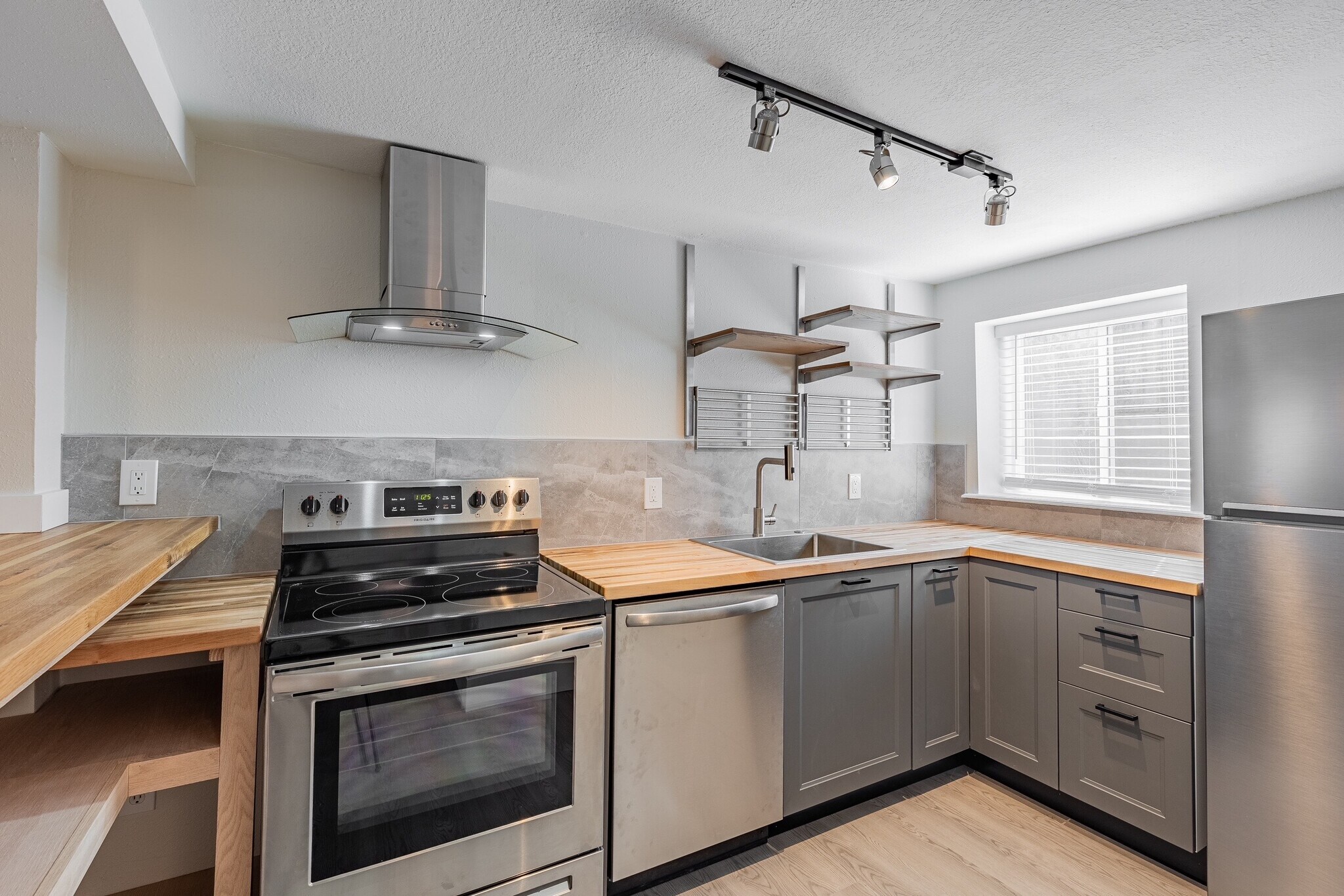 Vic II - 1144 SE 85th Ave