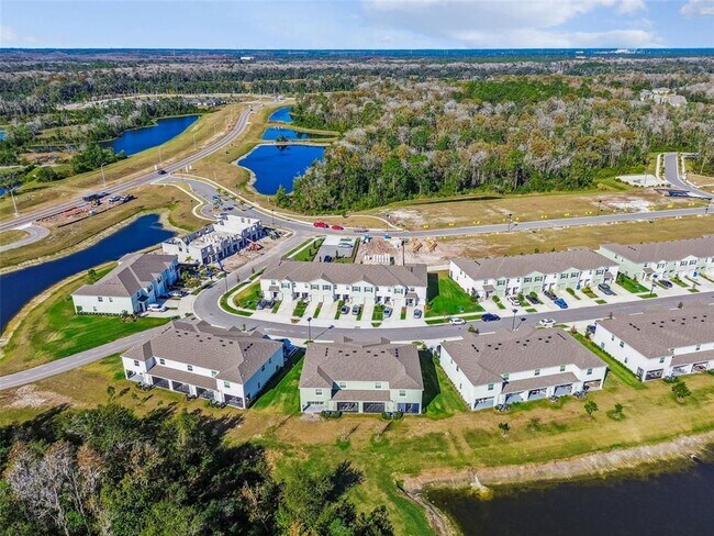 Building Photo - 11070 Crescent Deer Dr