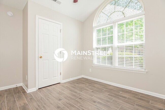 Building Photo - 3 Bedroom Pet-Friendly Home in Gastonia, NC with Main Street Renewal