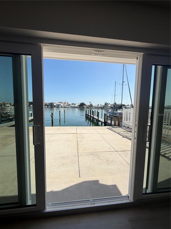 Building Photo - 716 Bayway Blvd