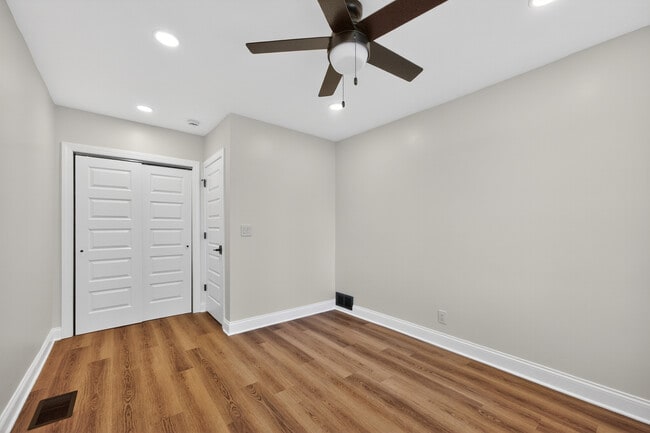 Building Photo - 305 W Exchange St