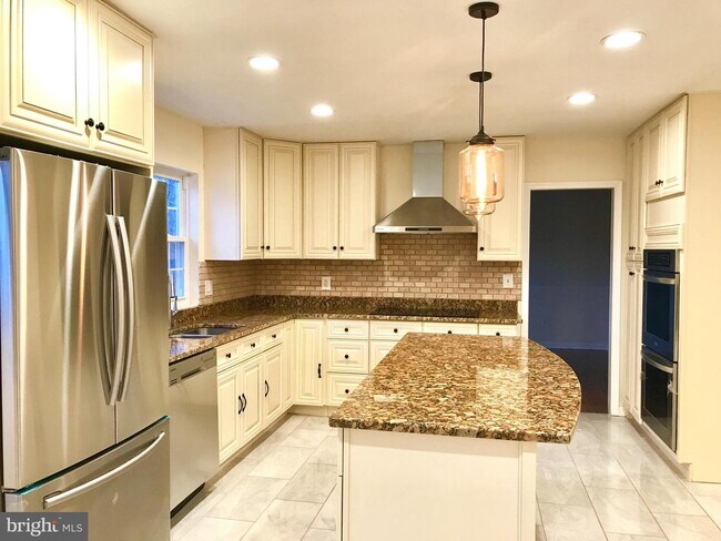 Building Photo - 13447 Chris Mar Ct