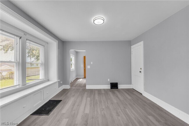 Building Photo - 508 Hammel St