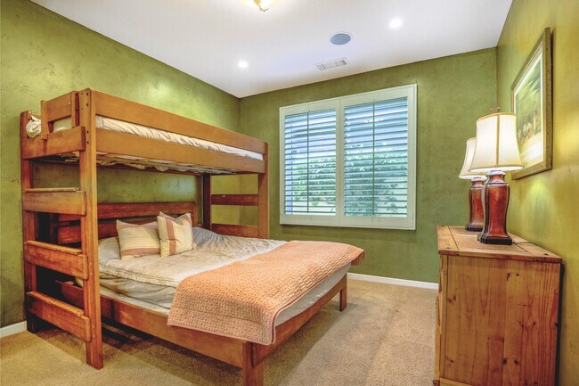 Building Photo - 280 Gold Canyon Dr