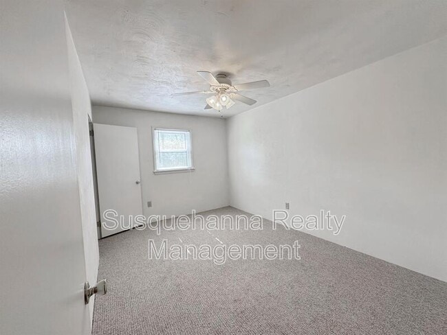 Building Photo - 2 Arwin Dr