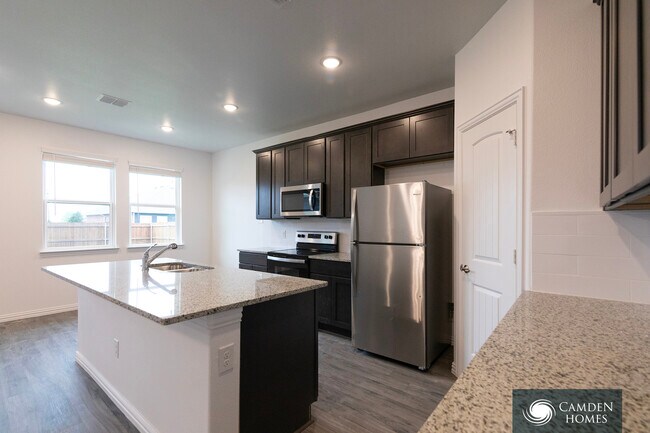 Building Photo - 18537 Co Rd 4001