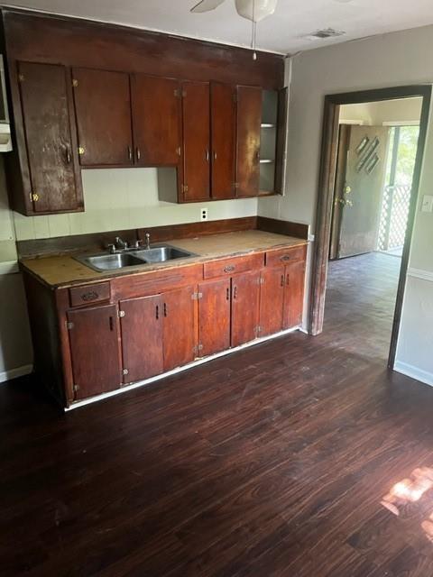 Building Photo - 61 11th Ave