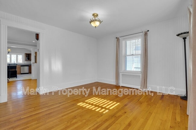 Building Photo - 2 Bellevue Ave