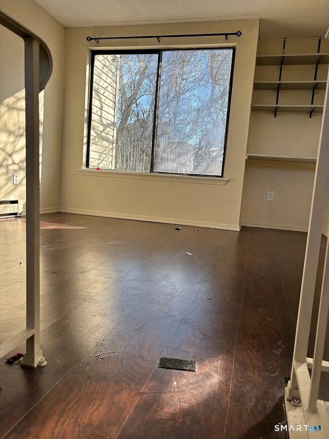 Building Photo - 17 Burgundy Hill Ln