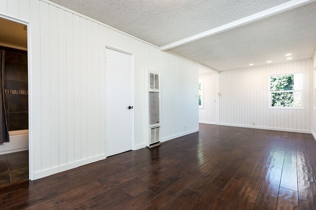 Building Photo - Spacious Single Family Home in Imperial Beach