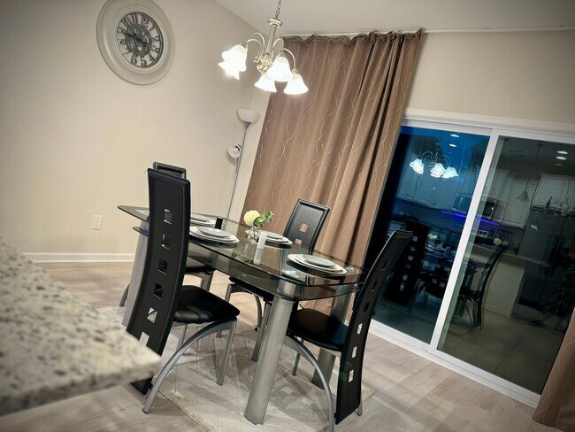 Building Photo - 4119 Thimbleberry Dr