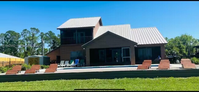 Building Photo - 3116 Tanglewylde Ave