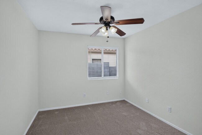 Building Photo - 8998 E Laurie Ann Dr