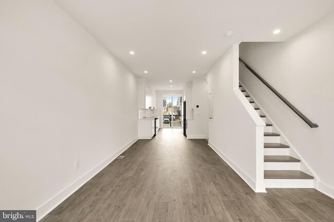 Building Photo - 2608 Olmsted Ct NW