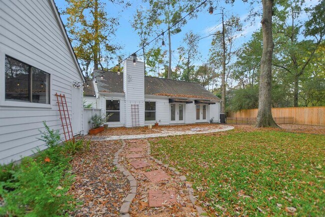 Building Photo - 11 Bitterwood Ct