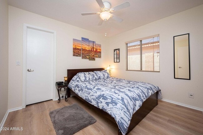 Building Photo - 707 W Baylor Ln