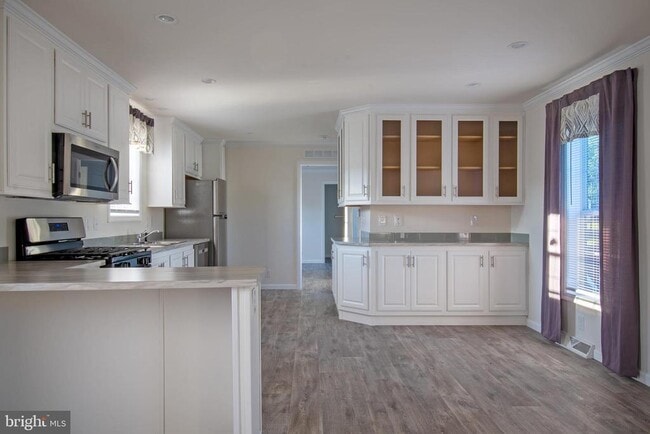 Building Photo - 22 Loxley Ln