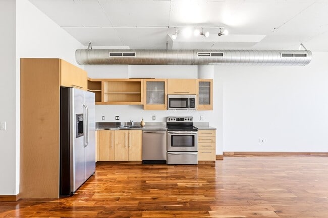 Building Photo - Available NOW!! Avenue Lofts Studio