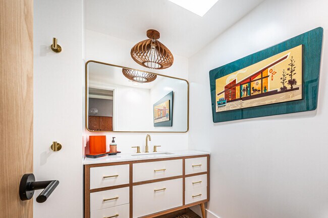 Building Photo - 2748 E Via Escuela