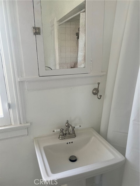 Building Photo - 4429 Victoria Park Dr