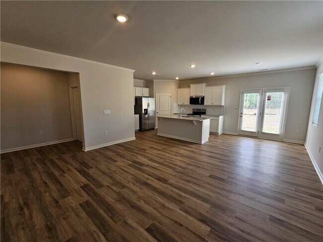 Building Photo - 27 Berryville Dr